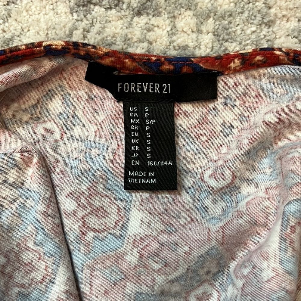 Forever 21 Crop Top - Picture 4 of 5